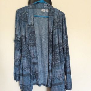 Cato Handkerchief Hem Cover..  EUC